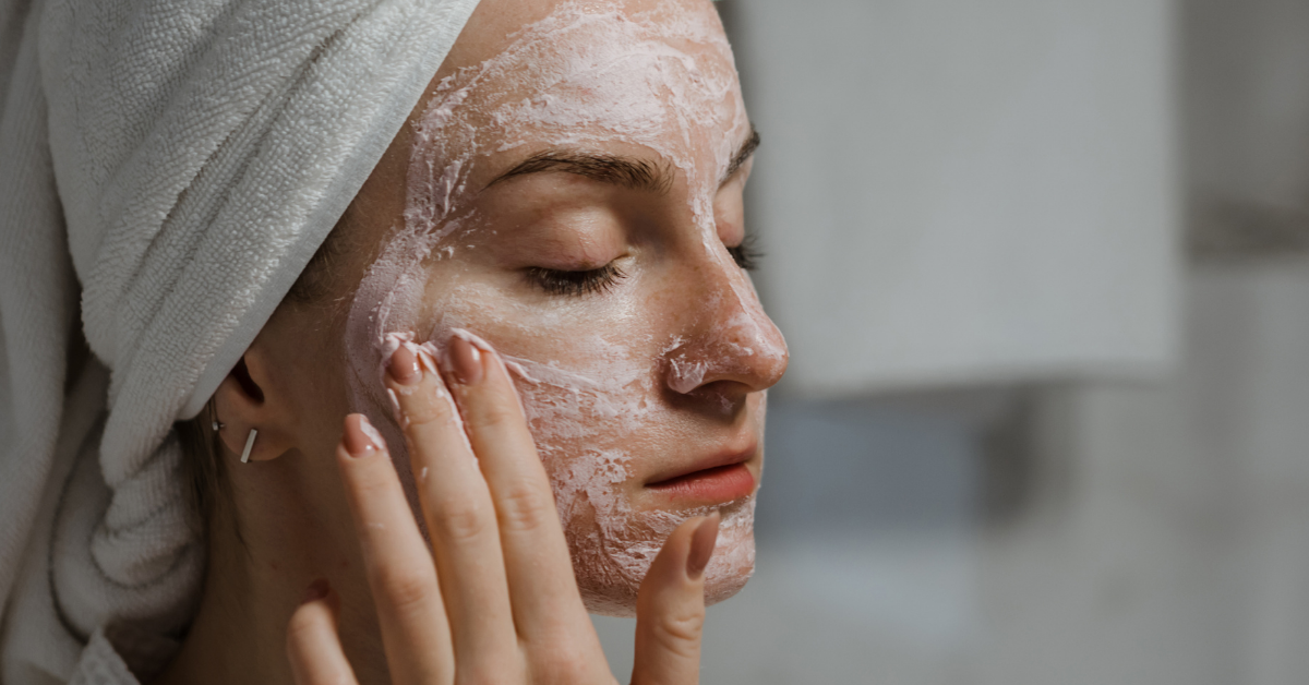 Limpieza facial en rutina skincare