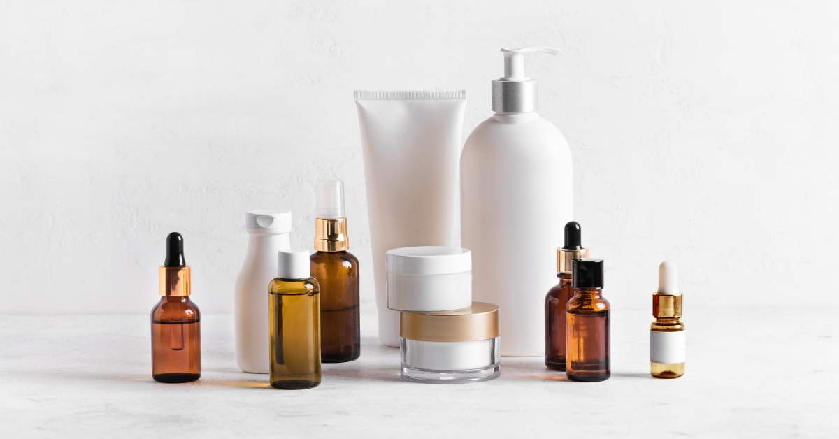 Productos cosméticos para una rutina skincare